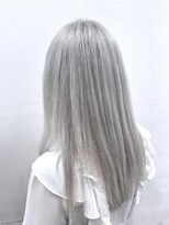 ココ 本八幡(KOKO)&nbsp;黒髪クラゲヘアーオリーブグレー小顔ココアベージュロングヘア