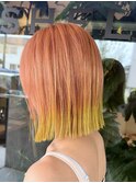 ペールオレンジ 裾カラー イエロー 切りっぱなしボブ 派手髪