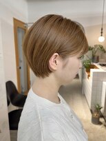 ミーナ バイ アーバン(Meena by urban.)&nbsp;【Meenaハザマ】伸ばしかけも楽ちんショート×ハニーベージュ