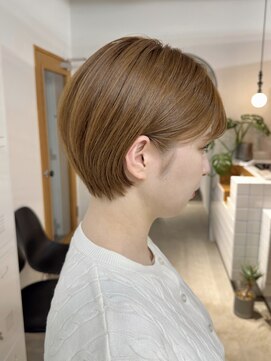 ミーナ バイ アーバン(Meena by urban.) 【Meenaハザマ】伸ばしかけも楽ちんショート×ハニーベージュ