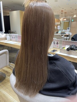 フィゼル あべのルシアス店(Aujua fizelle) ブリーチなしベージュ