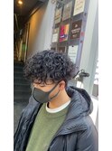 黒髪スパイラルマッシュ