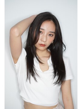 ルフュージュ バイ プロデュース 相模大野店(Refuge by Produce) 暗髪/レイヤーカット/長めバング