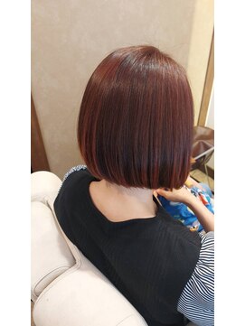 エニー(ENi) ミディアムヘア/暗めカラー/グランマッシュ/茅ヶ崎