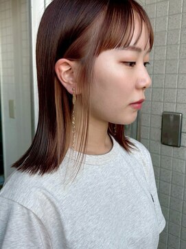 イツモノトコロ(kami to zakka) 【イツモノトコロ】インナーカラーぱっつんミディアム