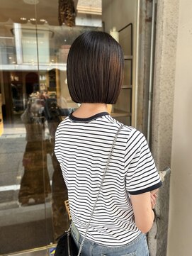 エヴリンアンドペイジ(Evelyn&paige) 切りっぱなし/ボブ【神戸/元町】
