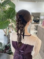 ルチア パリ(Luccica PARIS) タイトな編み下ろしスタイル