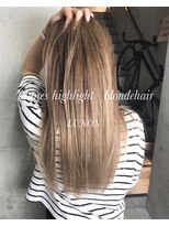 ルノン(LUNON)&nbsp;【LUNON】ハイライトで作るブロンドヘア