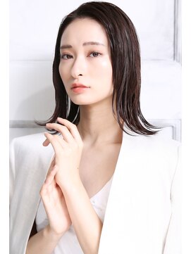 クラッチ 名古屋(CLUTCH) 大人可愛い小顔美髪ツヤ髪センター分けボブ外ハネワンカールA4