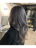 レイヤースタイル×グレーアッシュカラー