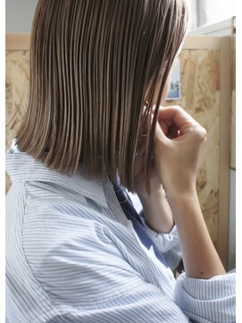サムハウ(SOMEHOW) sheer beige bob