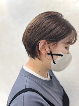 アンジェリカ(Angelica Total Beauty Lifestyle Design) 丸みショートにイヤリングカラー