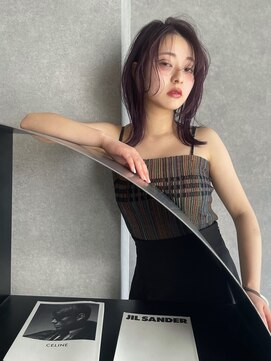 イトシテ バーガンディレッド×レイヤーカット【本多身和子】