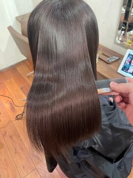 キュア 表参道(CURE) 黒髪/グレージュカラー/ココアベージュ/ヘルシーロング/表参道