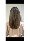 ワンカラーからハイライトを積み重ねて作る地毛ハイライト/40代