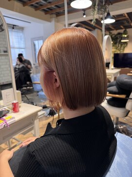 アンバーロイス 綱島(umber royce) ピンクベージュ×インナーカラー