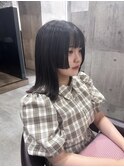 黒髪　ステップカット