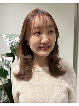 美容室 アイディー i-dee ミディアムレイヤー