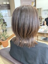 トップスタイル リッチ&nbsp;軽やか動き出す大人レイヤースタイル