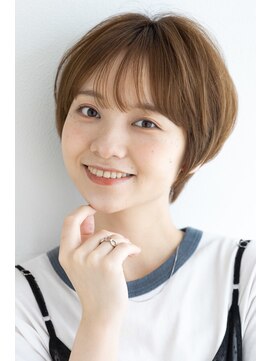 リル 8F 銀座(Rire) 【Rire-リル銀座-】３０代４０代にオススメマッシュショート