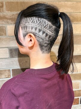 ルシエ 立川(LUCIE) 刈り上げ女子　バリアート　立川