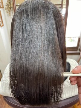 美容室 メザミー MESAMIES 20代30代髪質改善大人きれいな黒髪ミディアムボブ