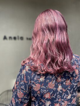アネラヘアー(Anela hair) 大人可愛い ピンクカラー