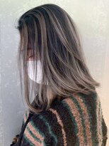 アイティーバイアルバム 下北沢店(IT by ALBUM)&nbsp;バレイヤージュ_アースカラーくびれヘアツートンカラー_ba369791