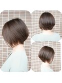オリーブカーキ×前下がりショート