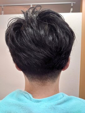 ヘアーカットデザインサロン スマッシュ 田町店(Hair cut design salon Smash) マッシュ ツーブロック ショート ビジネスマン 学生、黒髪