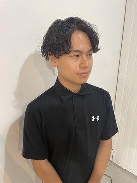 ライリー(riley) センターパート×波巻きパーマ