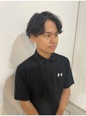 センターパート×波巻きパーマ
