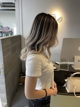 タオ 河原町(Tao) "ホワイトグレー"