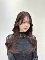前髪ありワイドバンググレージュ美髪レイヤーカット髪質改善
