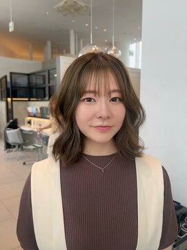 アルティファータ(artifata) オリーブベージュ　ボブ　大人ボブ　まろやかカラー