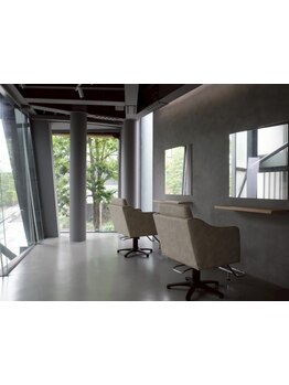 【表参道駅徒歩6分】本気で髪質改善したい方必見の髪質改善特化サロン♪高技術で安心のマンツーマン施術☆