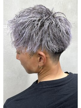 ダズルヘアーエイチ(DAZZLE hair H) ショートヘア×シルバーホワイトメッシュ