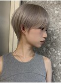 人気の大人ショートヘアでスタイリングも簡単に◎