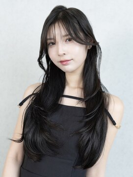 アルバム 新宿(ALBUM SHINJUKU) おくれ毛顔周りレイヤーロング韓国ヘア_F30955