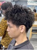 渋谷スパイキーパーマメンズカットオールバック30代
