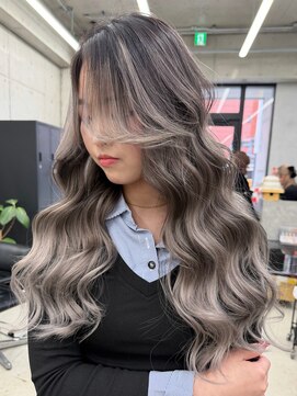 リノート バイ エゴル 名古屋(LINOET by ENGOL) 【LINOET】バレイヤージュ/ホワイトシルバー/デザインカラー