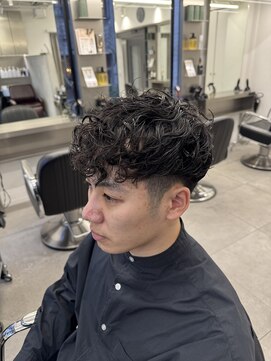 グルーマーズトウキョウ(GROOMER/S TOKYO) スペインカール/神保町/刈り上げ/メンズパーマ/フェードカット