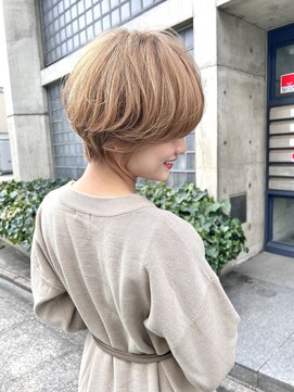 ロンド クラン 岡崎(Lond Clan) 丸顔でも似合う10代20代30代ミルクティー丸みクビレショート