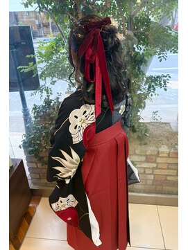 ファーレンピュアスウィート(fahren-pure-suite) 袴スタイルハーフアップリボンアレンジ