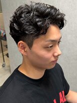 ディスイズバーバーフォース(THIS IS BARBER 4th)&nbsp;ナチュラルパーマ アップバング 束感パーマ ツーブロック