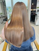 イル(ill)&nbsp;ミルクティーベージュ　ロング　大須