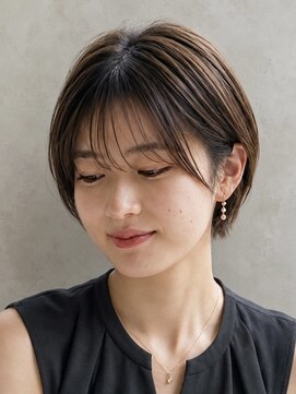 キリ 逗子(kiri) 逗子葉山ショートカット耳かけショートボブ丸みショート学割m273