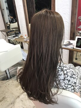 チュロアトリエ(chulo atelier) ベージュカラー
