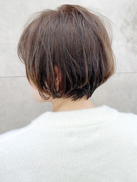 アヴァロン(AVALON) ひし形ショート××イルミナカラー【シャンパンベージュ】