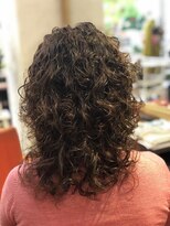 ボンビィヴァン(bon-vivant)&nbsp;業界初の新理論！ノンアルカリ、ノンダメージパーマ